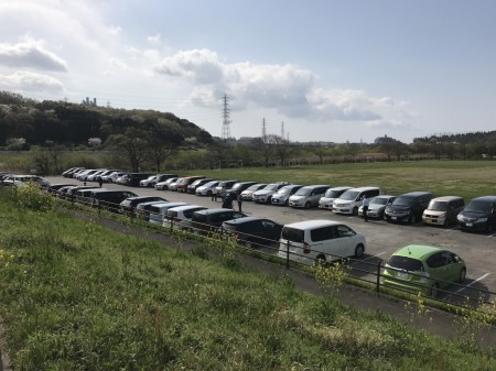 Free parking lot of Hikijigawa Shinsui park in Fujisawa city