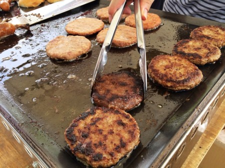 Hamburger of Chigasaki beef of "Cantine Mashu"