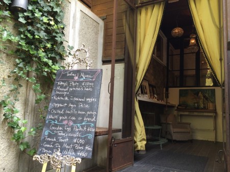 c:hord hayama antiques&book cafe