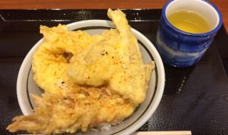 tempura bowl in Marugame Seimen
