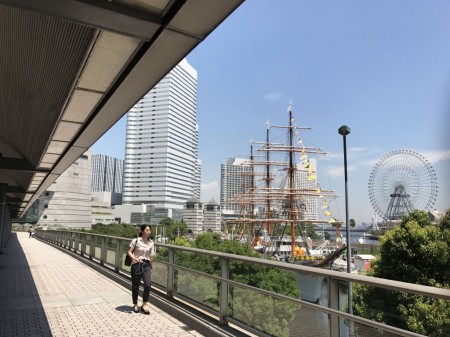 Moving walkway at Sakuragicho station